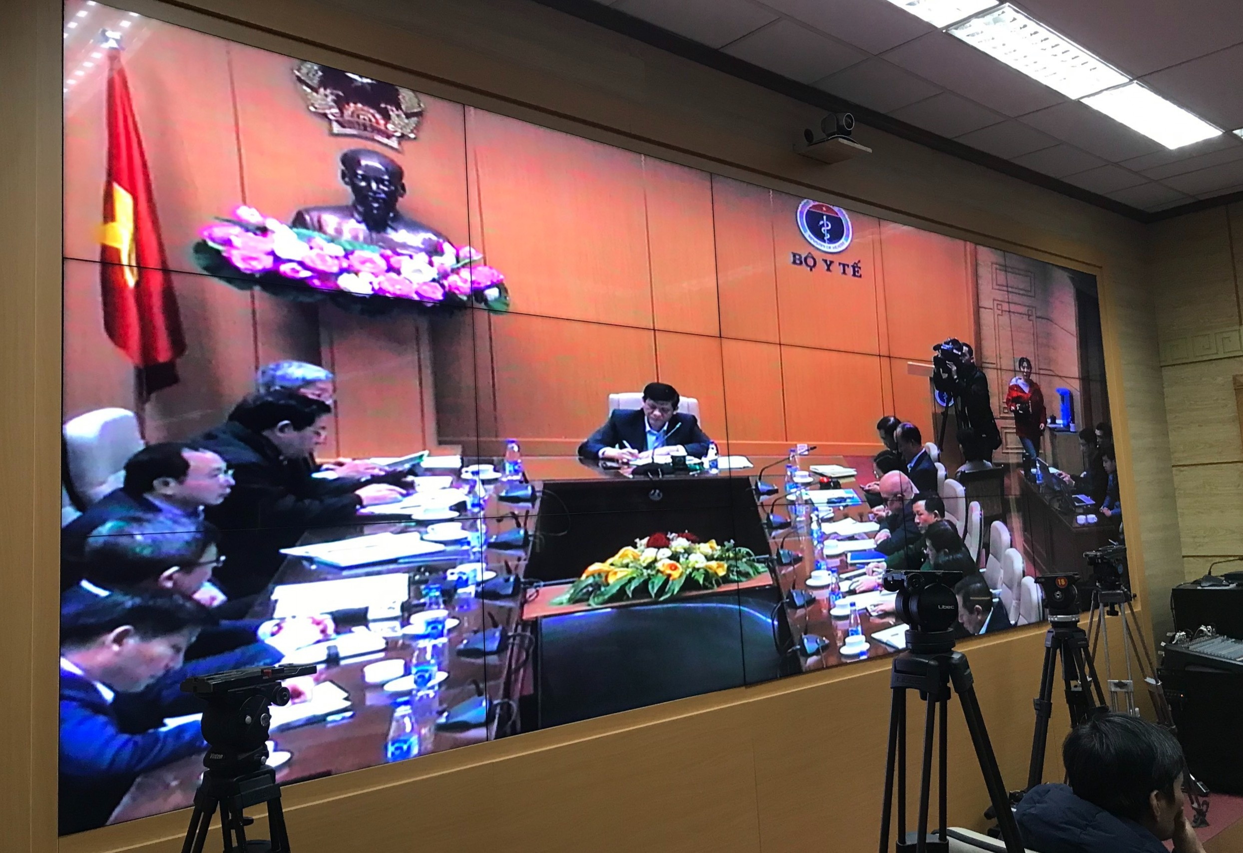 Hội nghị phòng,  chống dịch Covid-19 ảnh 1 Hoi nghi phong,  chong dich Covid-19 anh 1