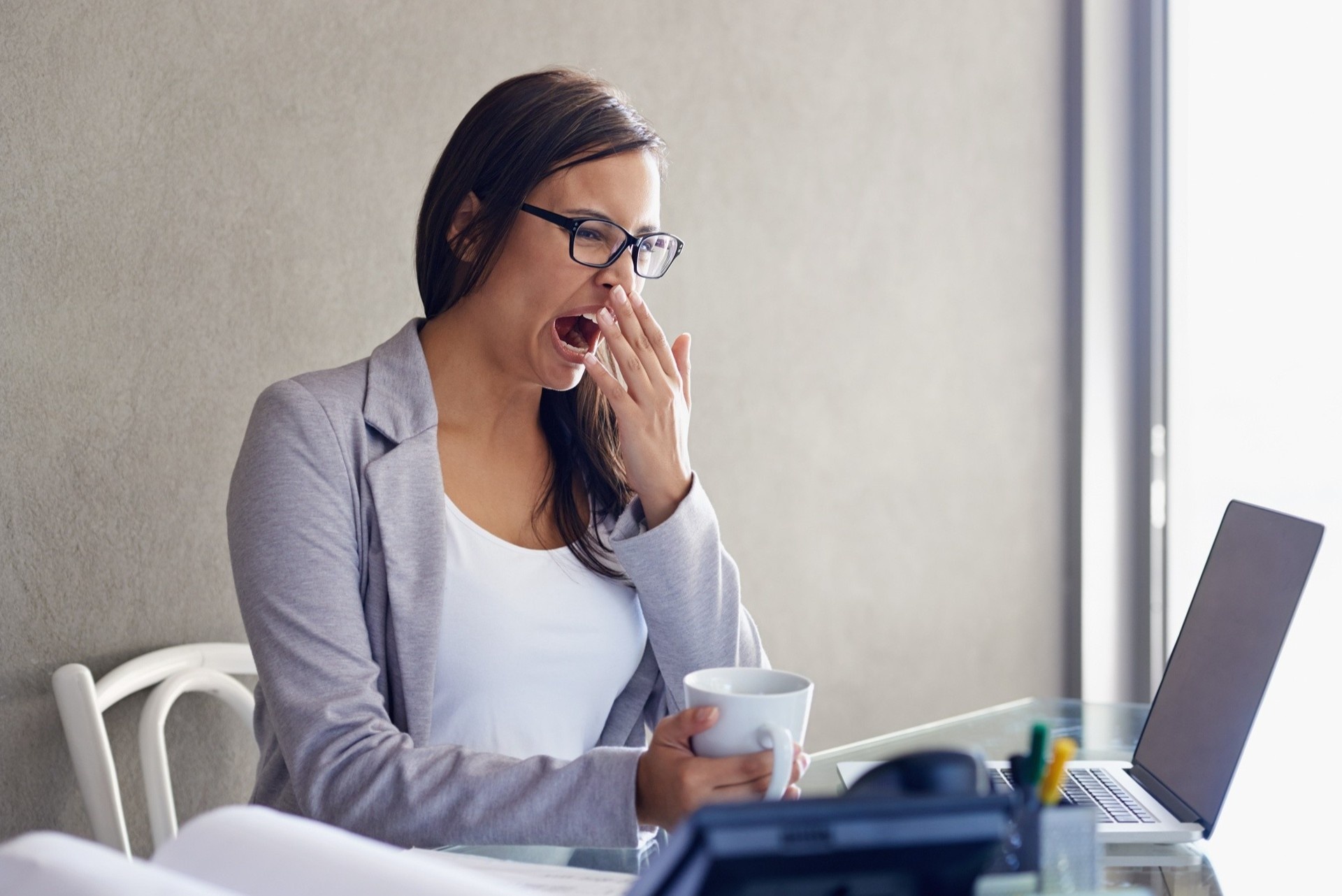 Nhung van de suc khoe xay ra khi ban ngu qua it hinh anh