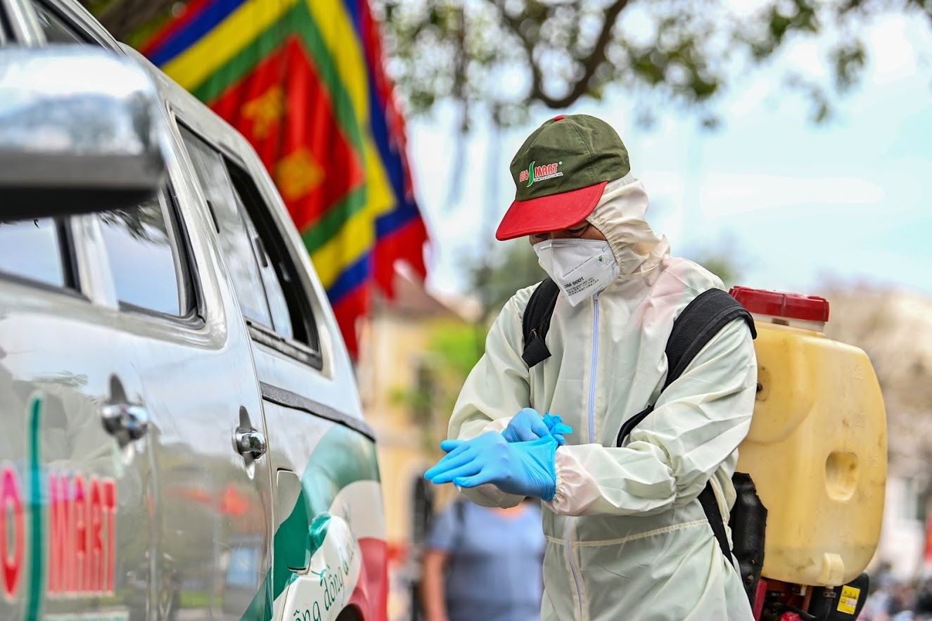 Bo Y te ra cong dien khan sau ca mac Covid-19 o Hai Duong hinh anh