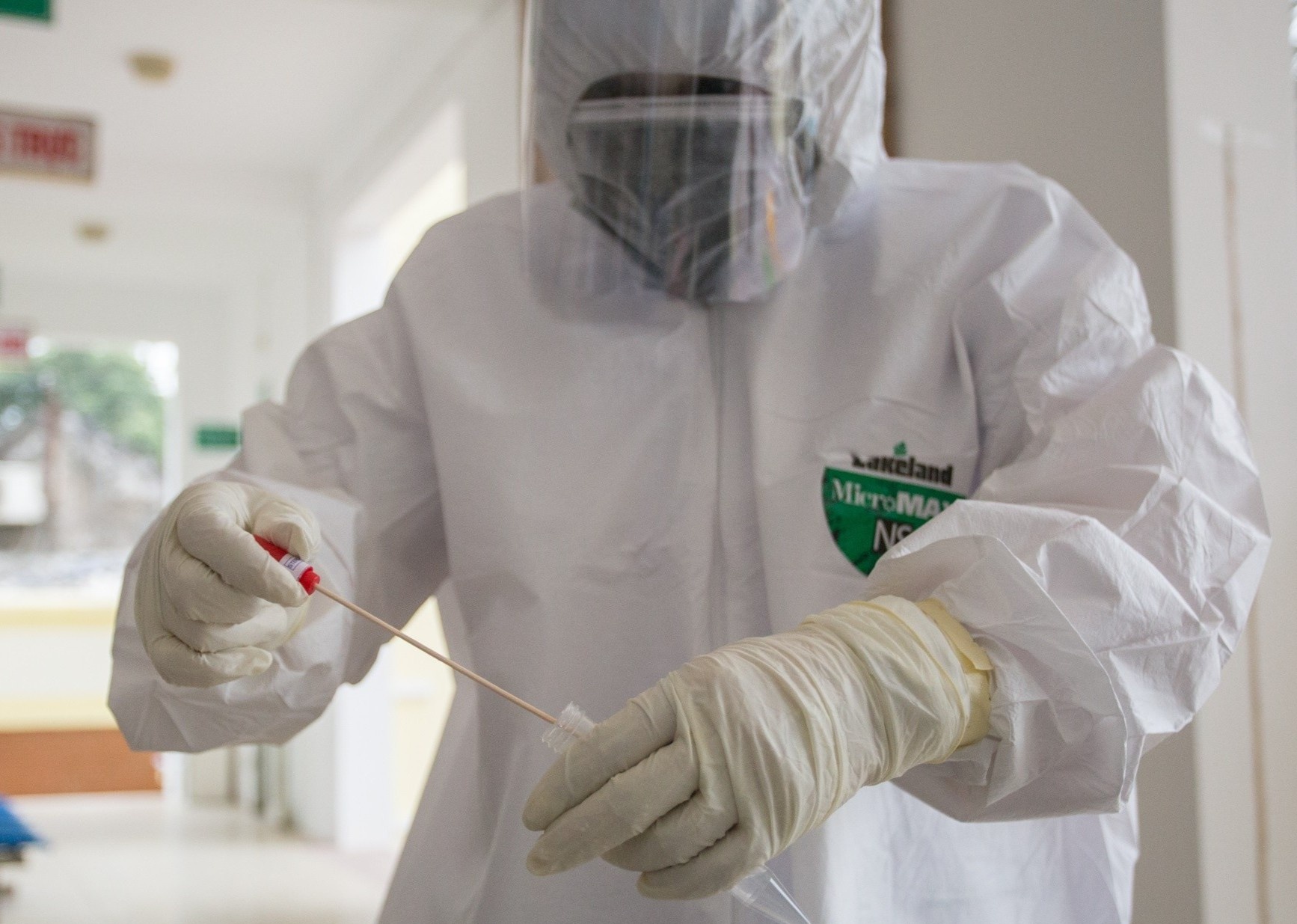 Suc khoe benh nhan 1553 cai thien hinh anh