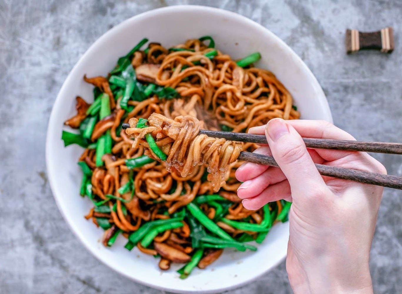 Nam moi an gi cho may man? hinh anh