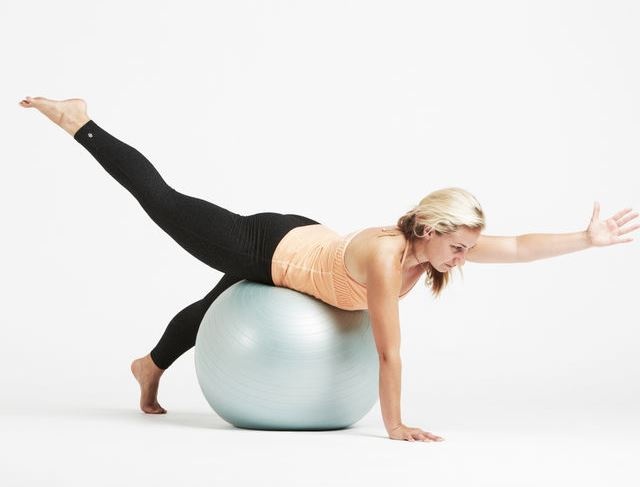 Bai tap cho phu nu sau sinh anh 3