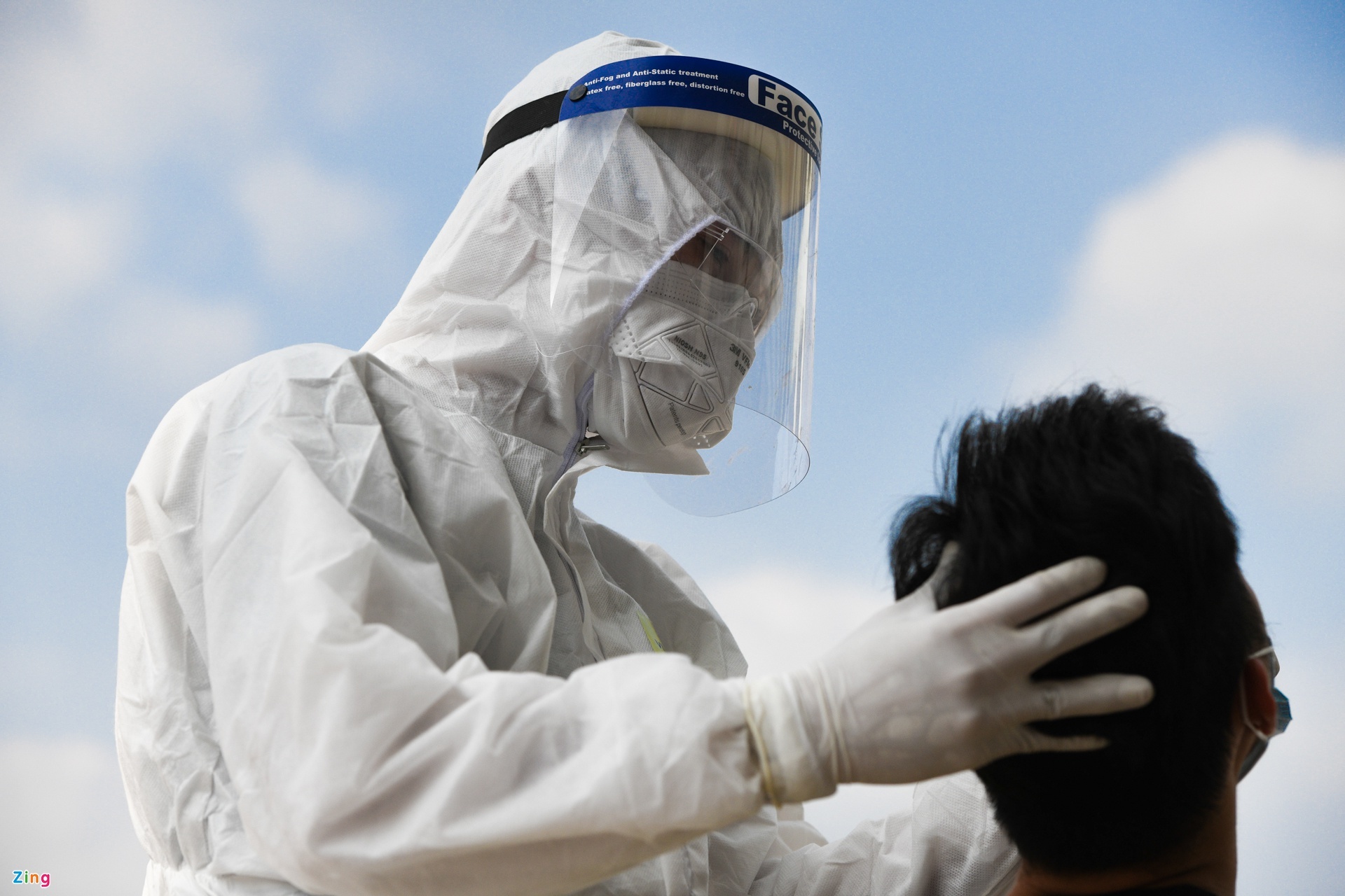 Dich Covid-19 tai Viet Nam anh 1