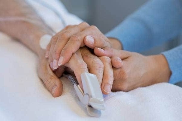 Tay Ban Nha thong qua luat 'quyen duoc chet' hinh anh