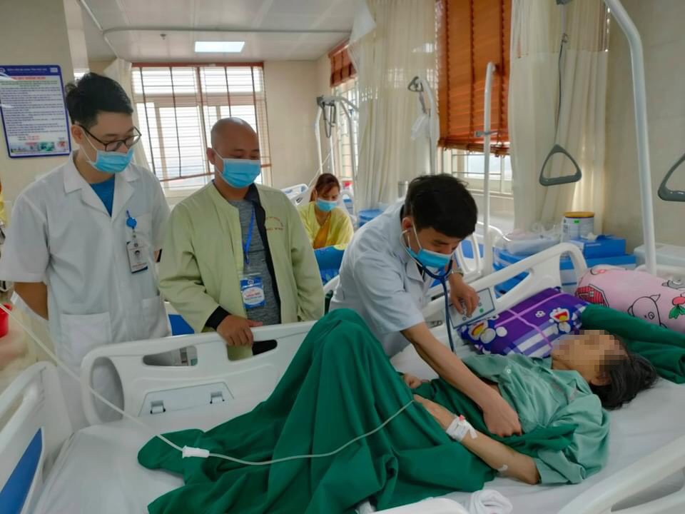 Bi dot quy nao do ngung uong thuoc anh 1