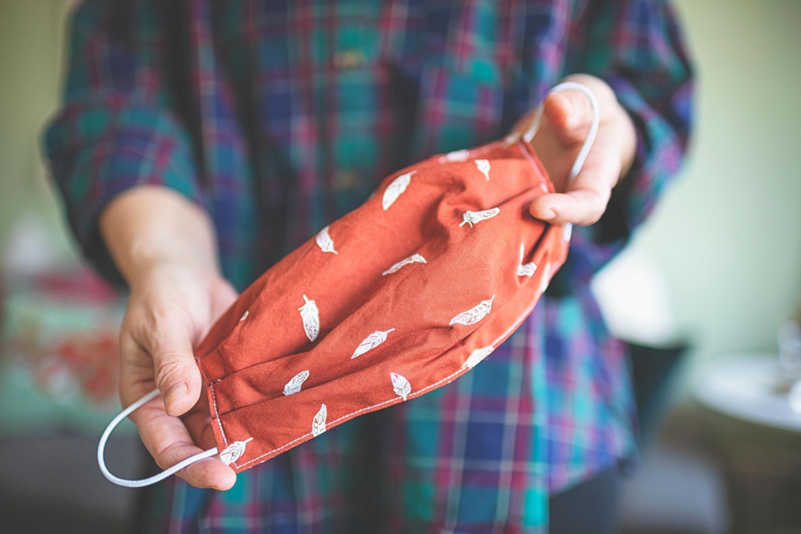 Hinh anh vi khuan tren khau trang sau 12 gio su dung hinh anh