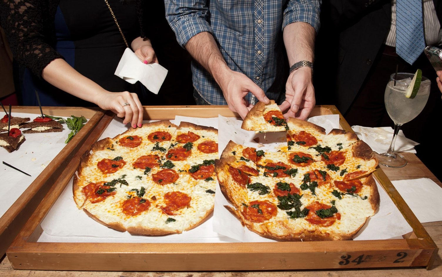 Thuc pham khong nen an truoc khi tap luyen anh 6