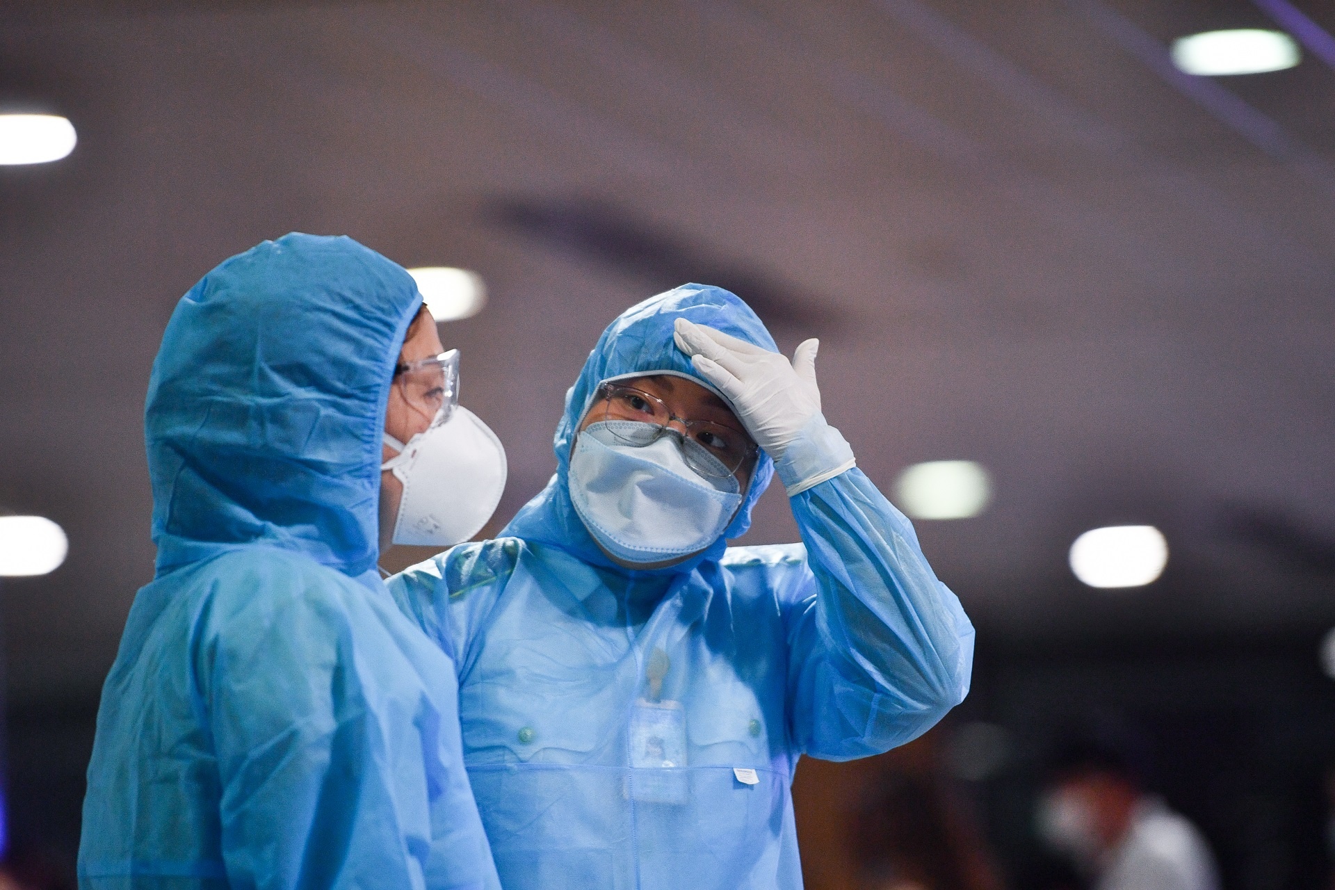 Mot nguoi di tren chuyen bay VN160 duoc phat hien nhiem nCoV o Ha Noi hinh anh