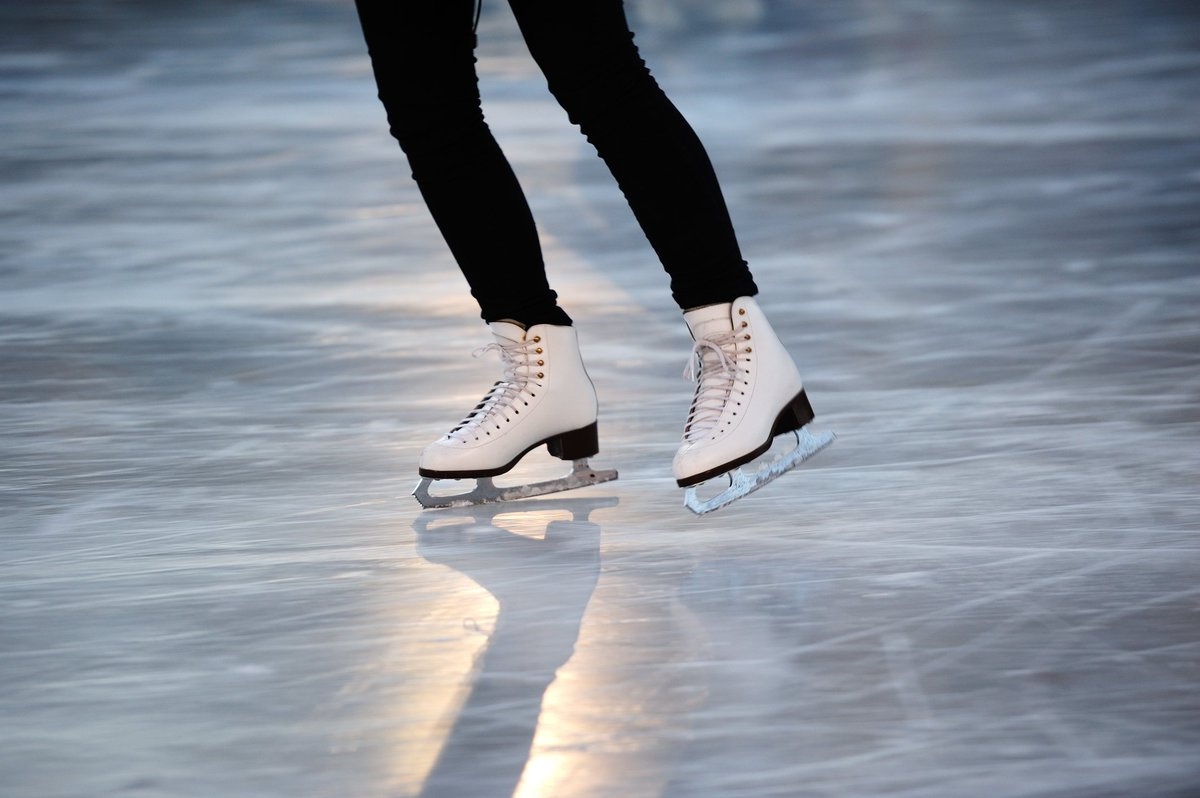 Ly do ban de bi nga khi di tren bang hinh anh