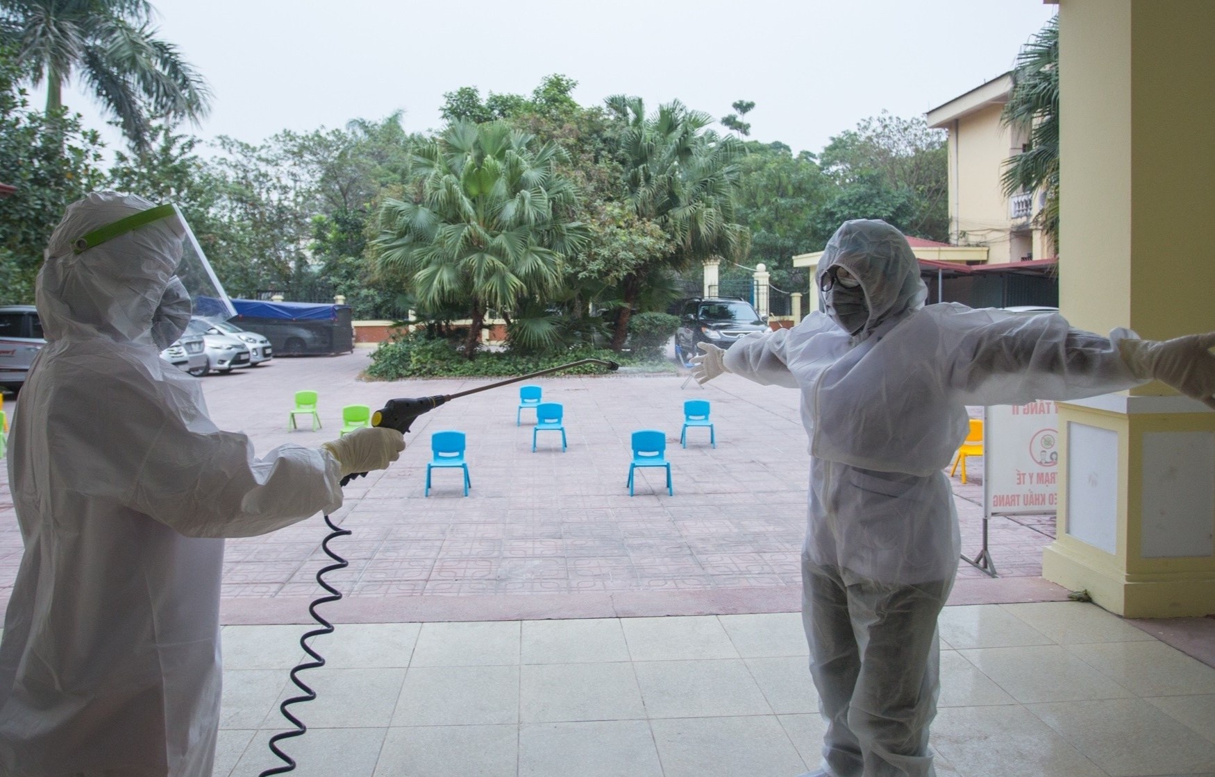 Them 2 F1 o Ha Noi duong tinh voi nCoV hinh anh