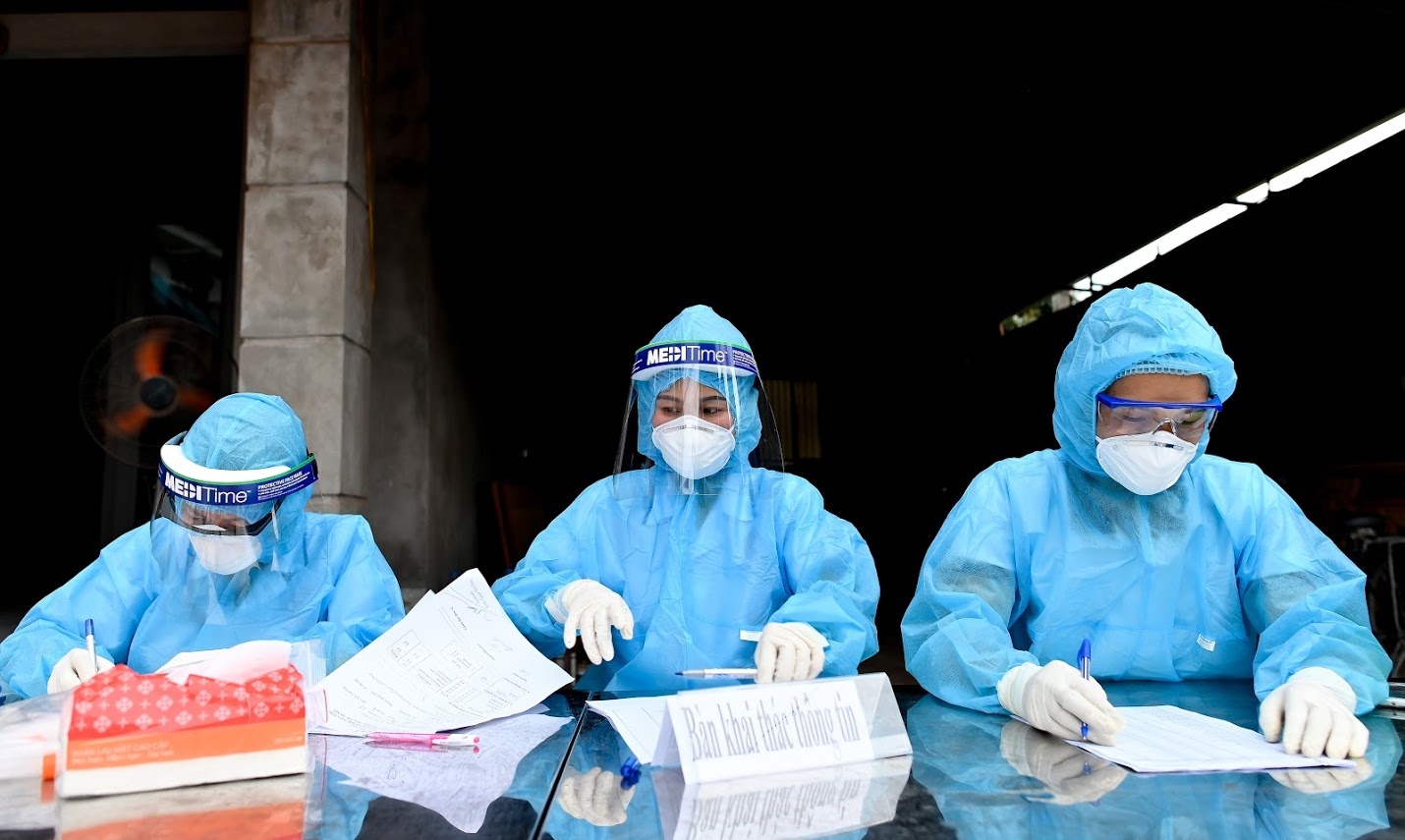 Them 95 ca mac Covid-19, TP.HCM va Bac Giang ghi nhan nhieu benh nhan hinh anh