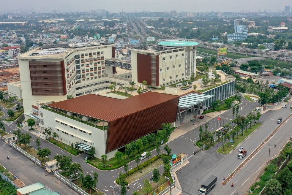 Trung tam Hoi suc Covid-19 quy mo 1.000 giuong o TP.HCM hinh anh