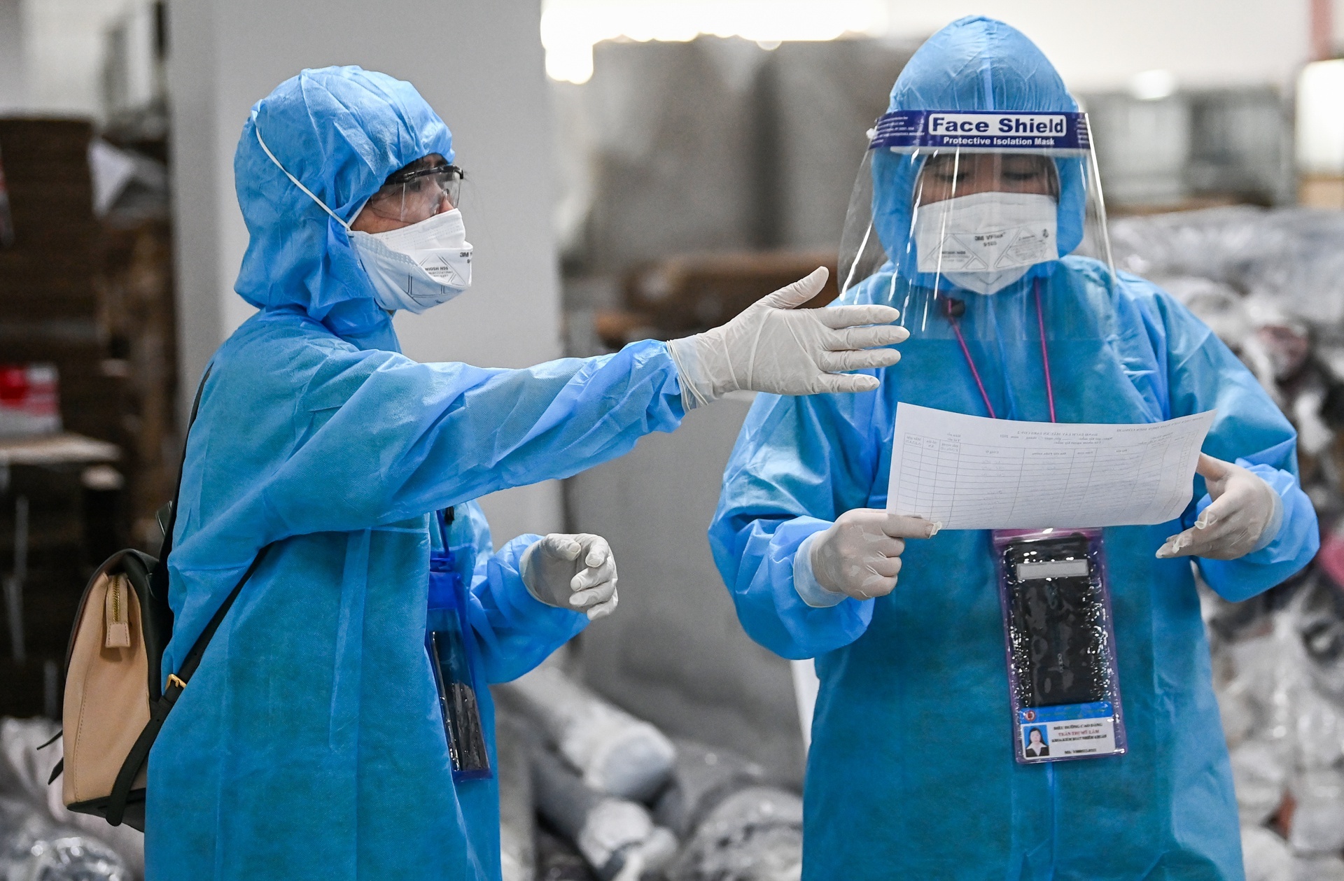 Ky luc hon 18.000 nguoi khoi Covid-19 trong ngay 26/8 hinh anh