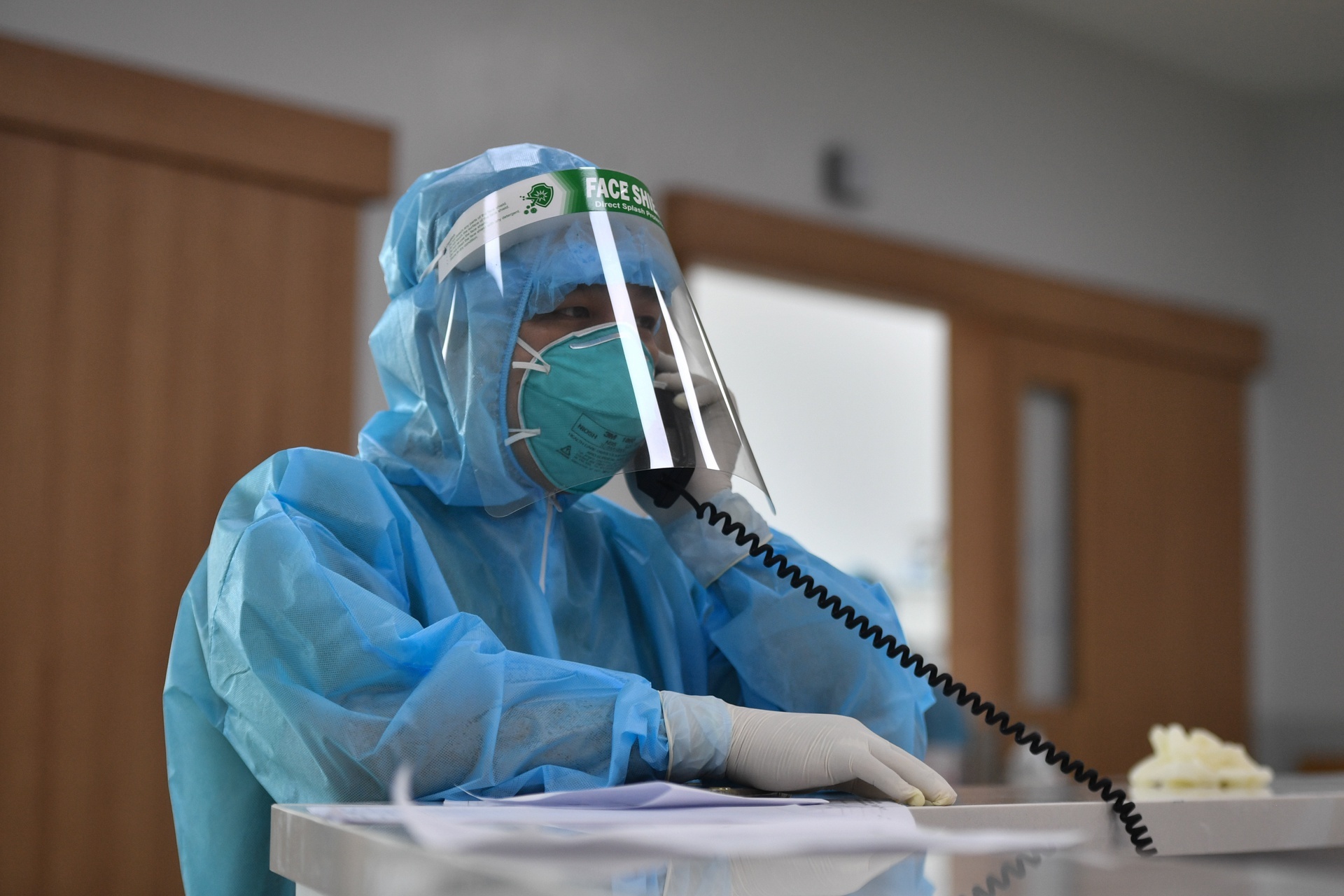 Bo Y te: Thanh lap phong kham tu xa de tu van va dieu tri F0 tai nha hinh anh