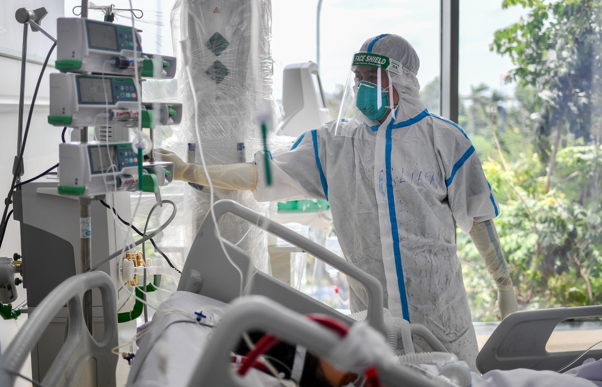 So ca tu vong do Covid-19 tai TP.HCM va nhieu tinh giam hinh anh