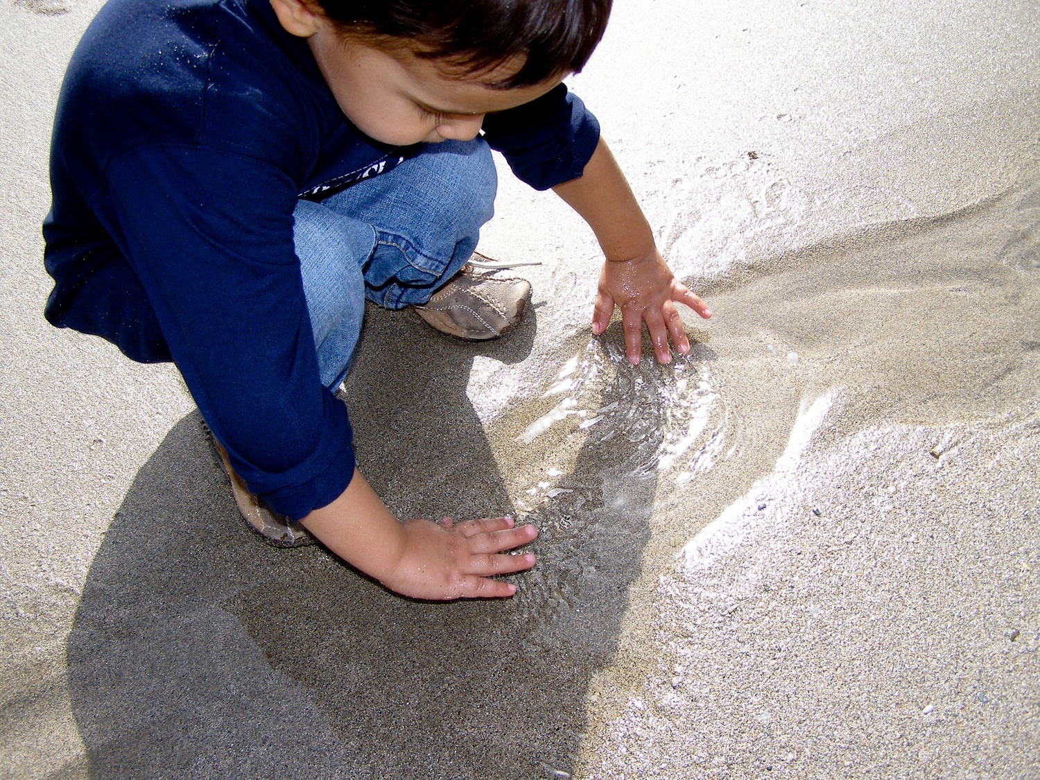 Phat trien tu duy suy luan o tre anh 2