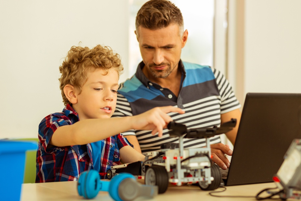 Phat trien tu duy suy luan o tre anh 6