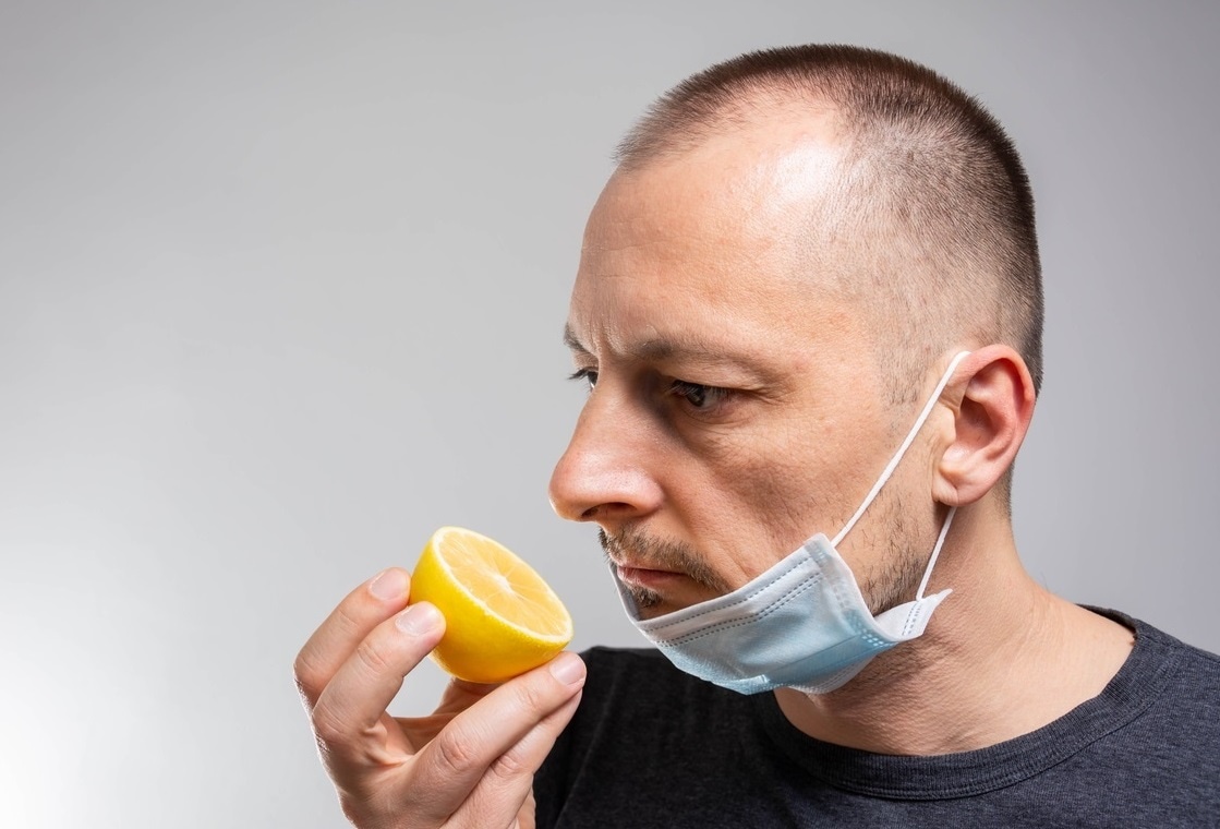 Nguoi benh ngui mui thoi rua hau Covid-19 anh 2