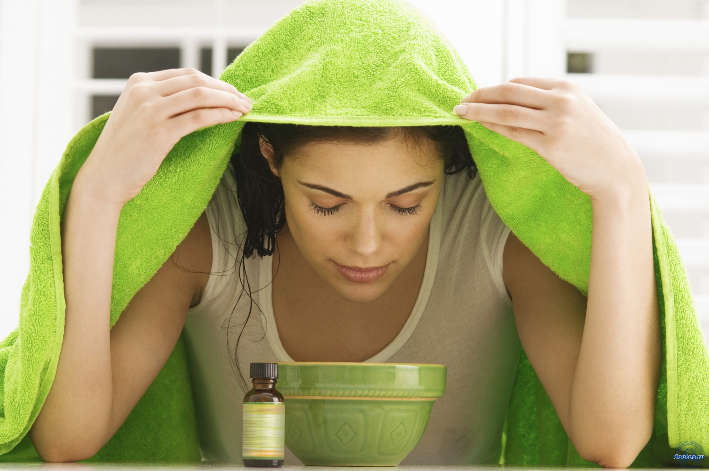 Co nen xong tinh dau truc tiep vao mui, hong de ngua Covid-19? hinh anh