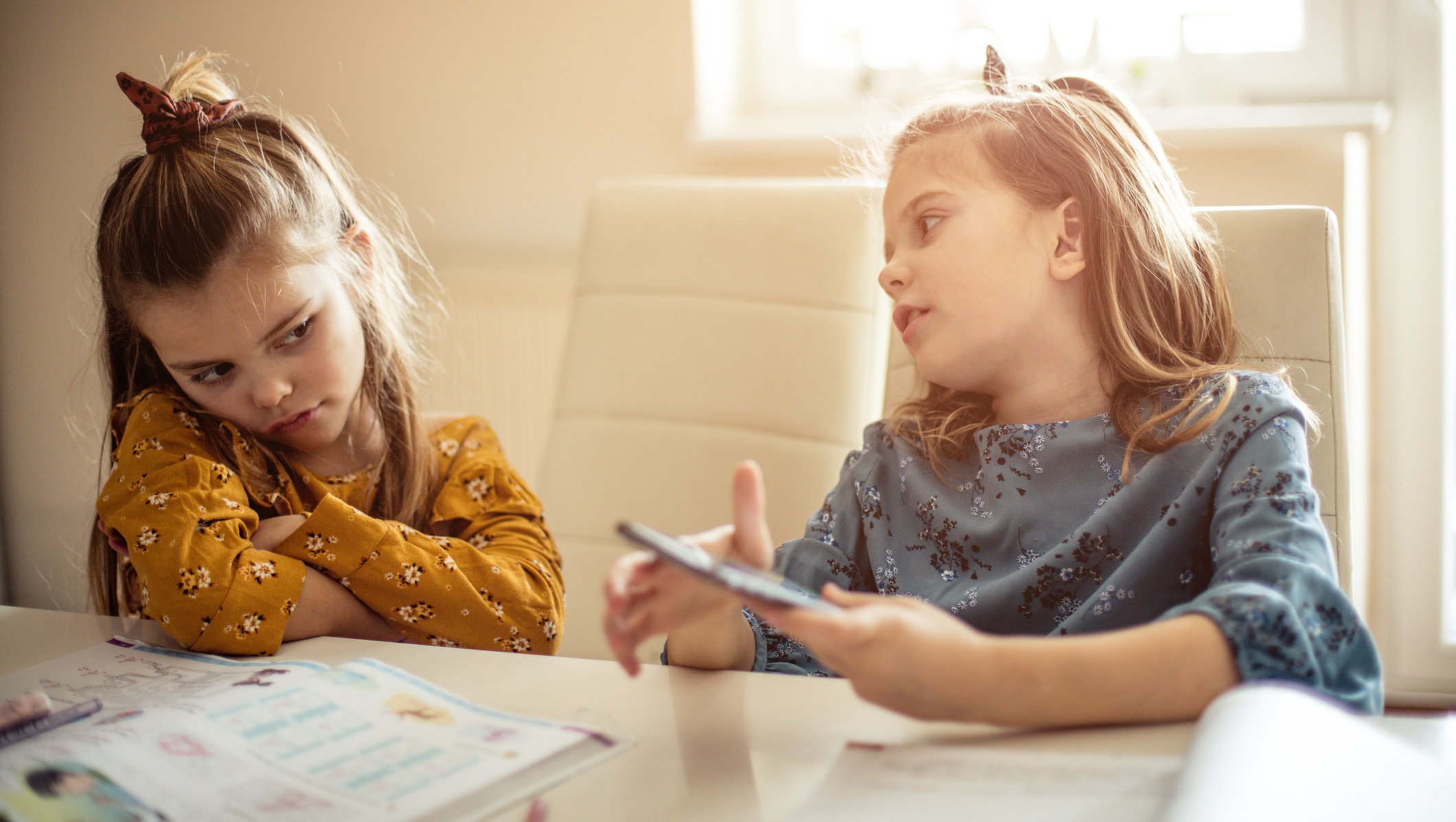 Nhan dien ban be xau cua con anh 1