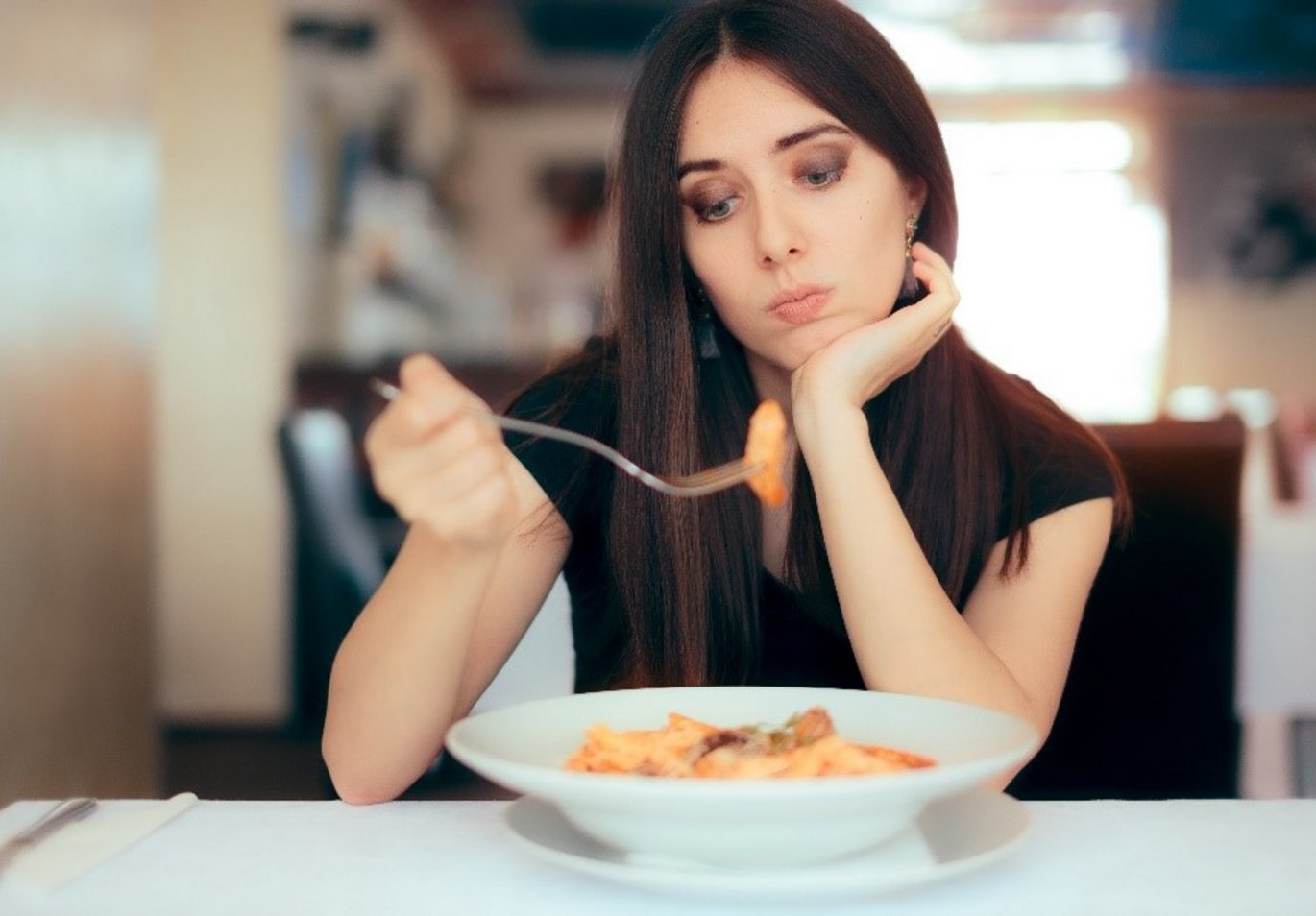 Khac phuc chung chan an hau Covid-19 hinh anh