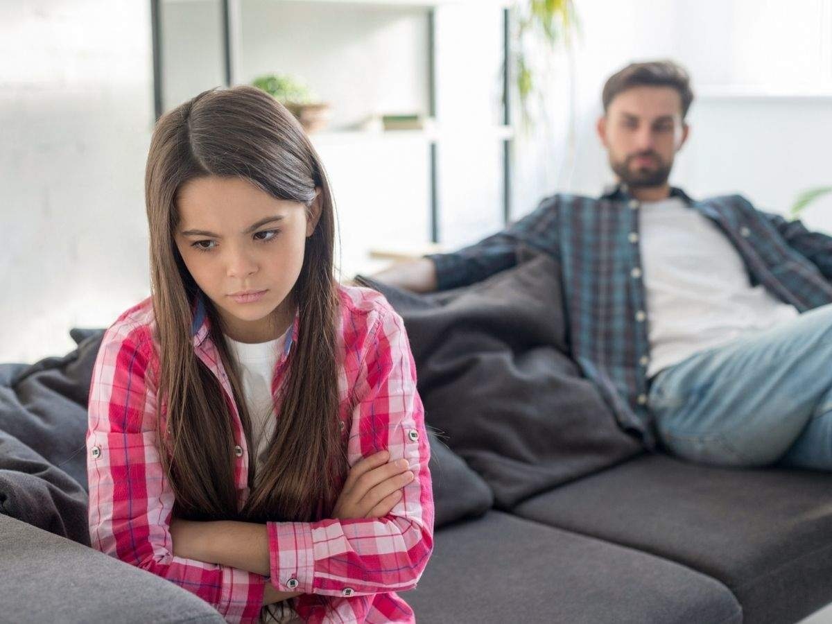 Cha mẹ quá nghiêm khắc với trẻ ảnh 2 Cha me qua nghiem khac voi tre anh 2