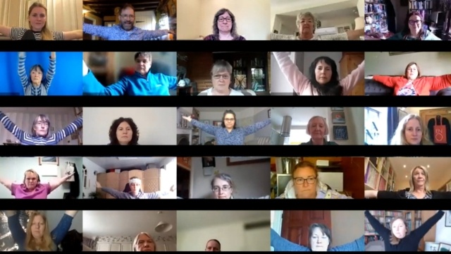 Ca hat giam kho tho hau Covid-19 anh 1