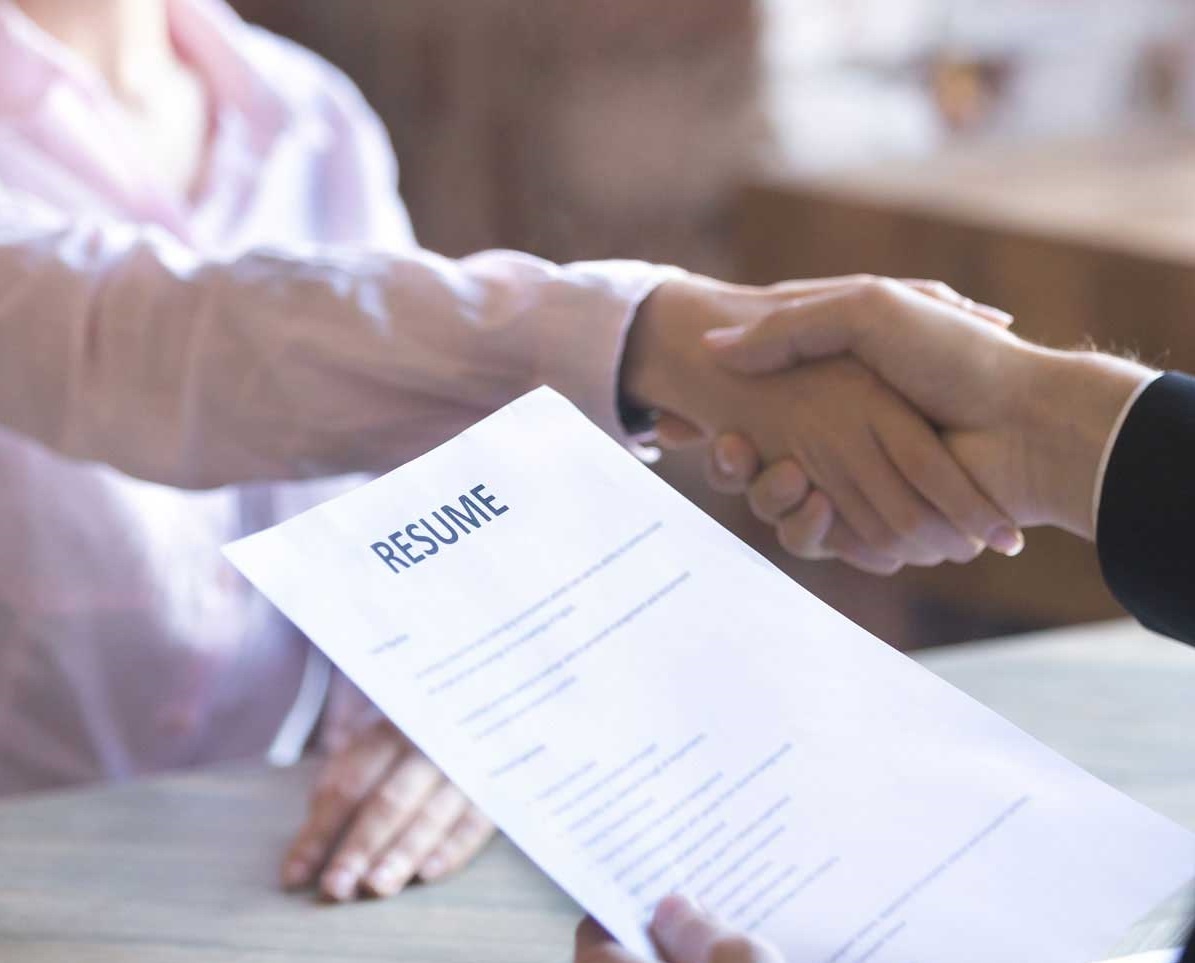 Tien va 6 loi ich sinh vien nhan duoc khi lam them hinh anh