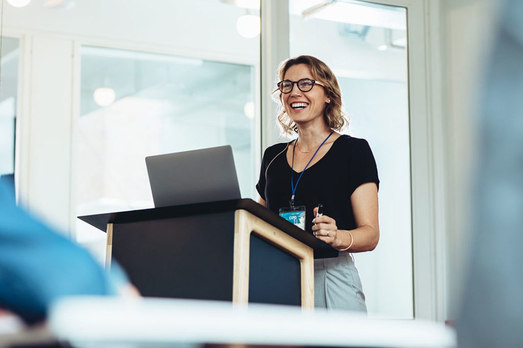 Cach giup ban giao tiep tot anh 5