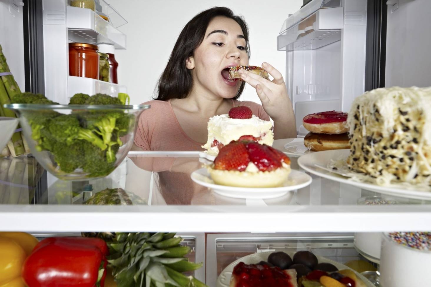 Ngo doc thuc pham vao mua he anh 1