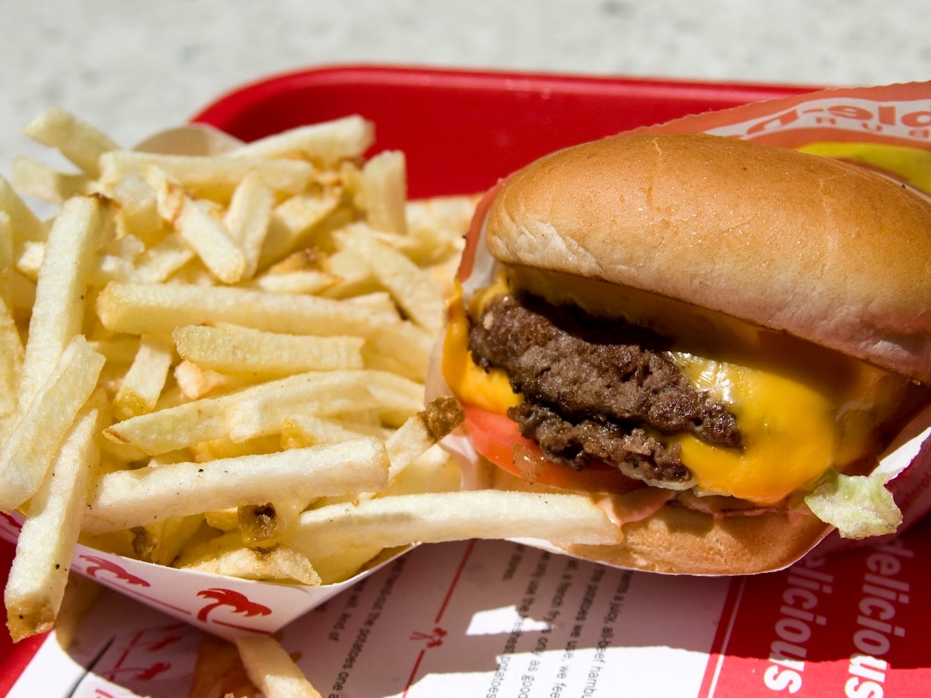 Thuc pham khong nen an khi bi om anh 3