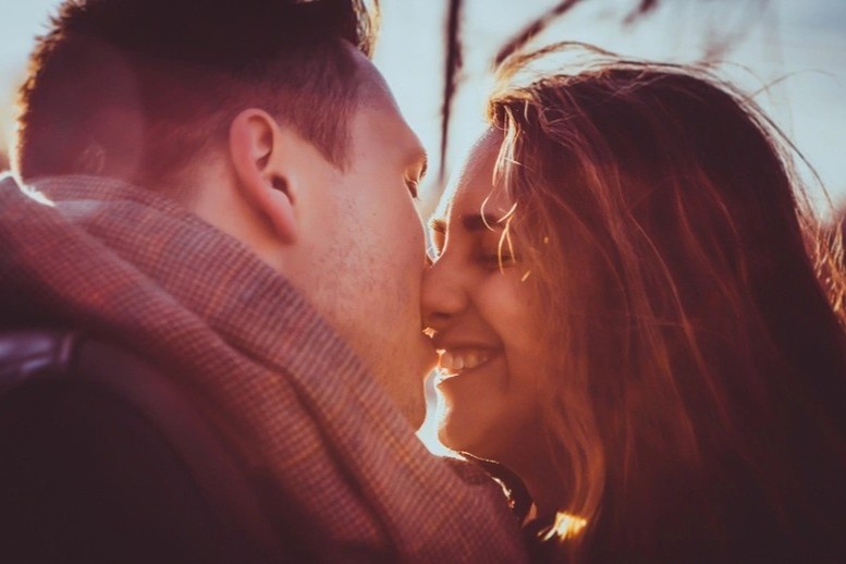 Nhung can benh co the lay truyen qua nu hon hinh anh