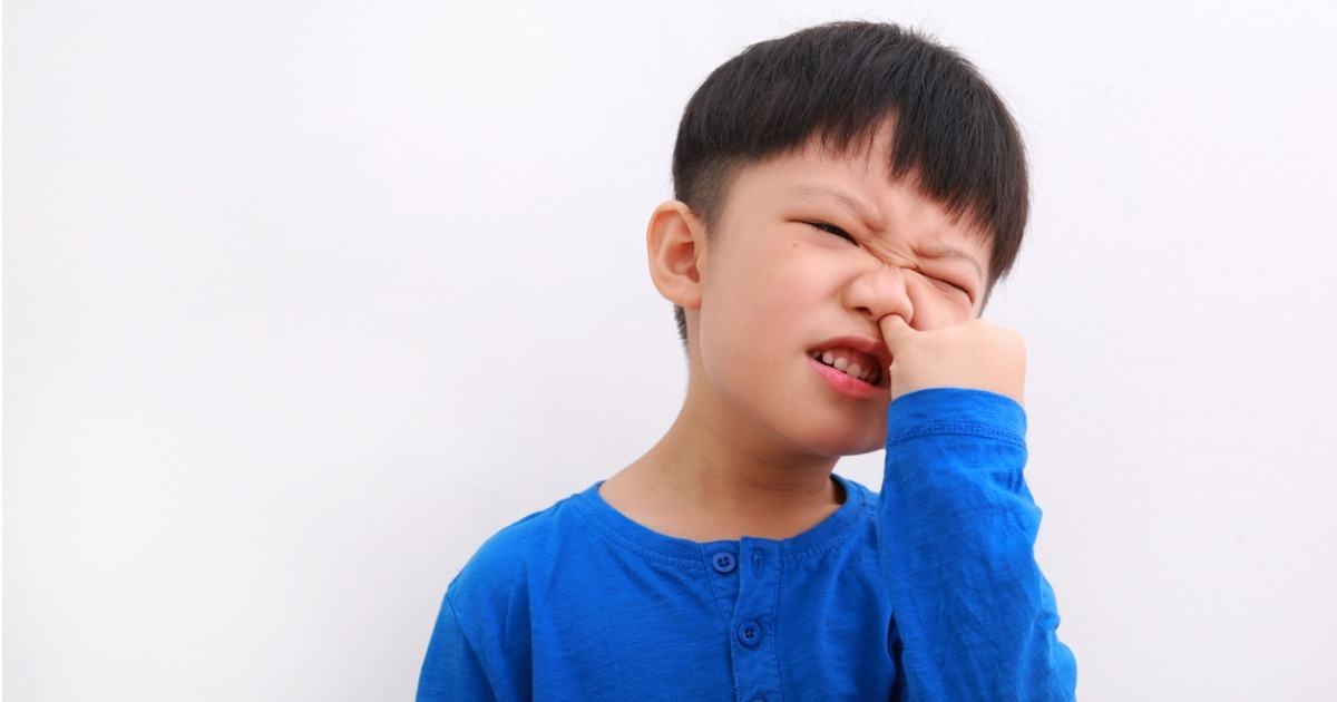 Chay mau cam o tre anh 1