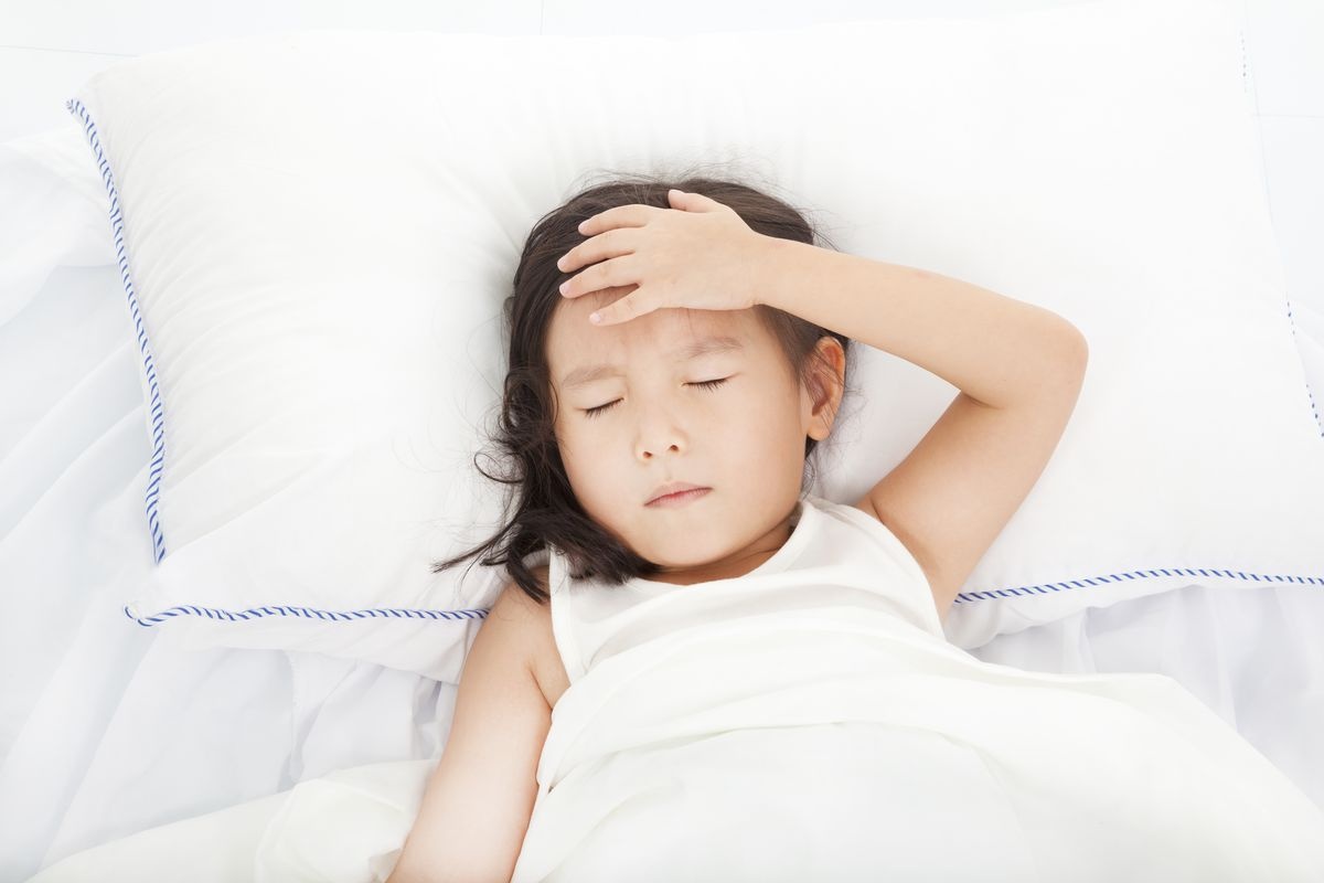 Trẻ buồn nôn ảnh 1 Tre buon non anh 1