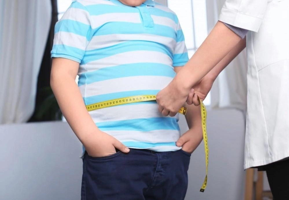 Cha me can lam gi khi co con beo phi? hinh anh