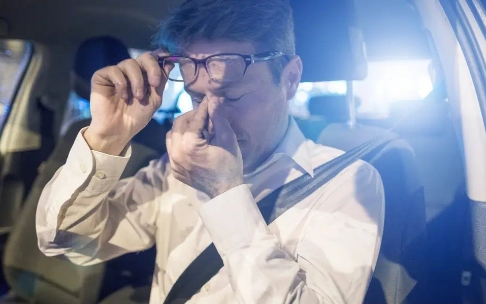 Nguyen nhan gay moi mat anh 2