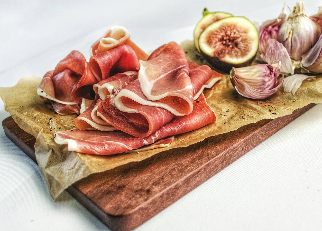 Mon thit quen thuoc khien nao nguoi dan ong co o san hinh anh