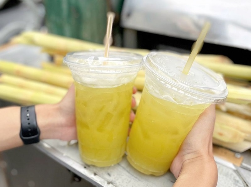 Uống nước mía sai cách ảnh 4 Uong nuoc mia sai cach anh 4