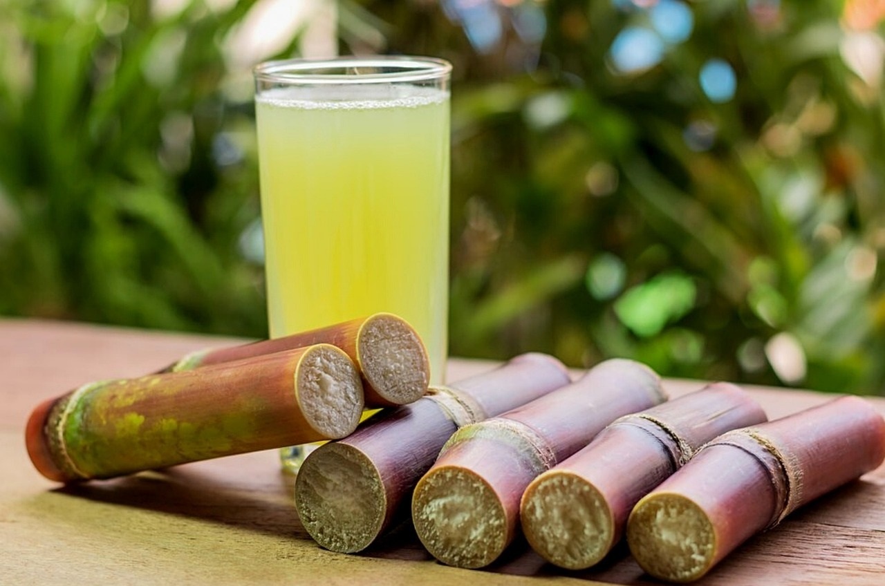 Uống nước mía sai cách ảnh 1 Uong nuoc mia sai cach anh 1