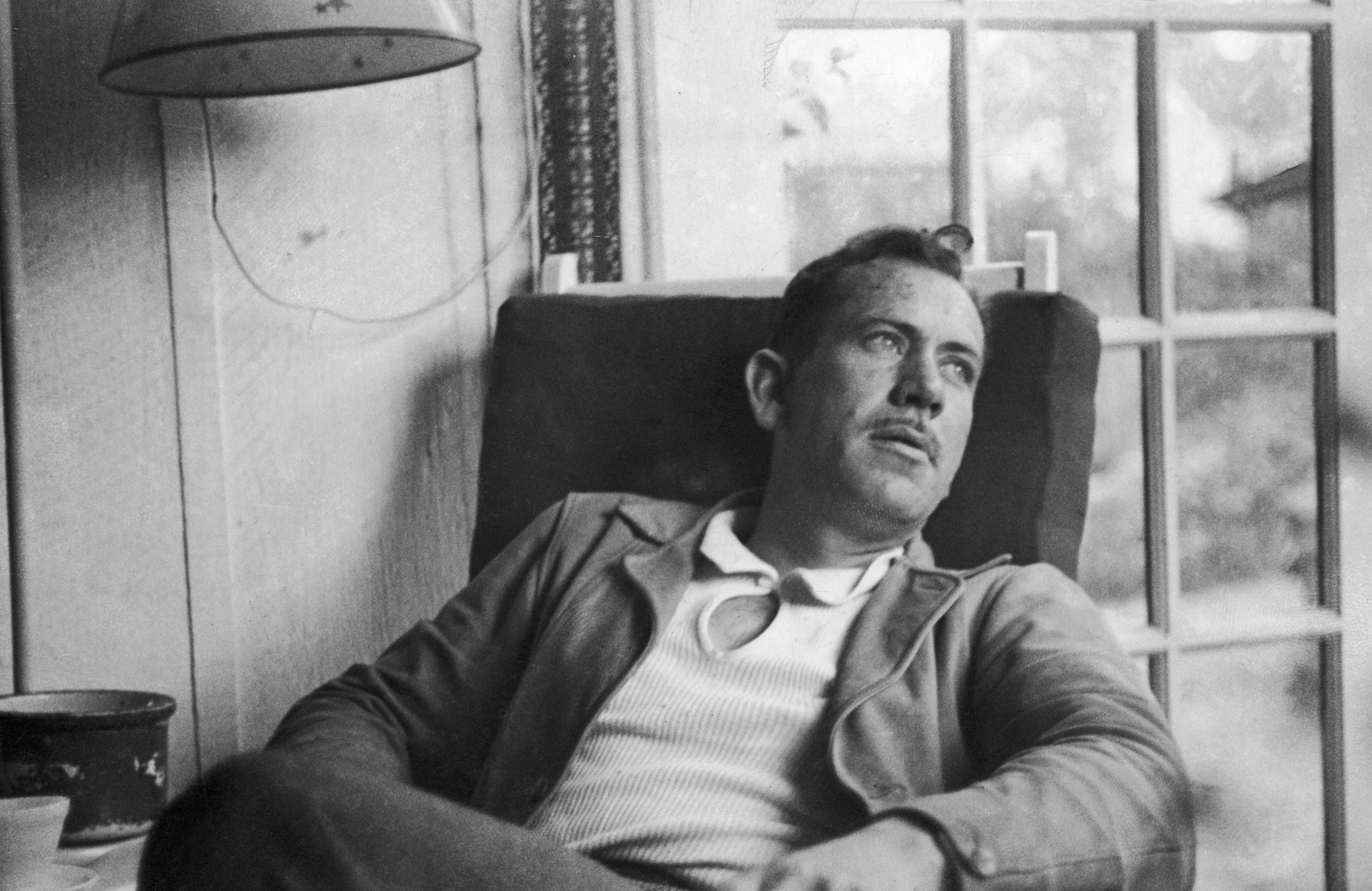 Nha van tung lam gi anh 6