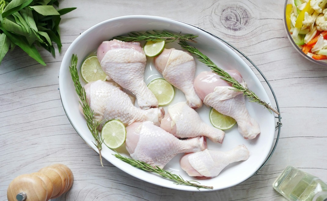 Loai vi khuan de mac khi an thit gia cam song hinh anh