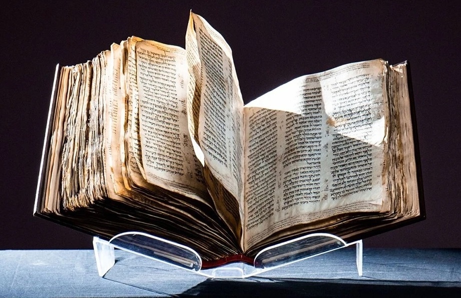 5 cuon sach 'trieu USD' cua cac ty phu hinh anh