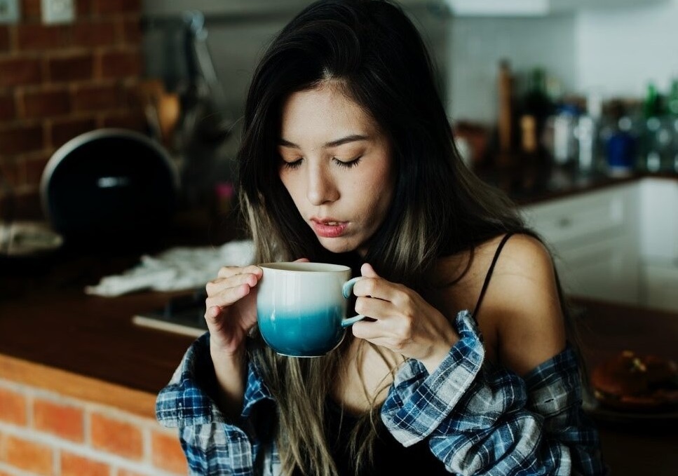 Dieu gi xay ra khi luon uong mot coc ca phe moi sang? hinh anh