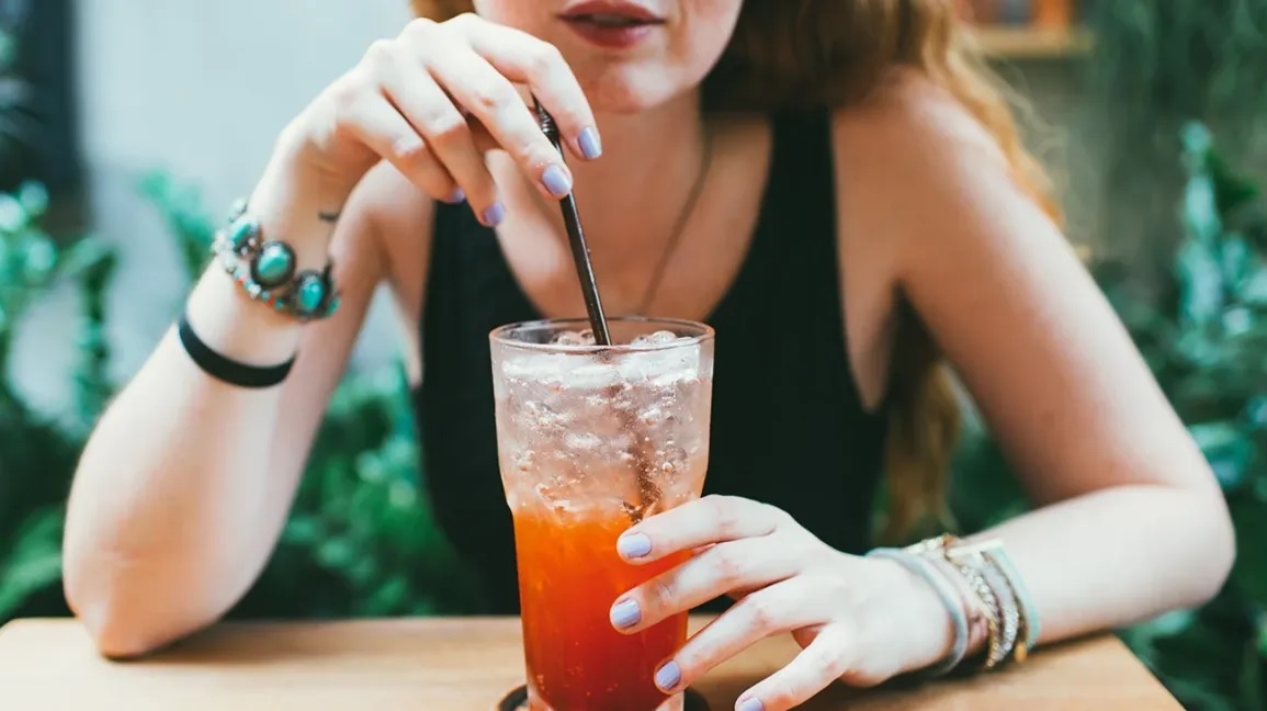 4 loai nuoc uong tan pha gan so mot hinh anh