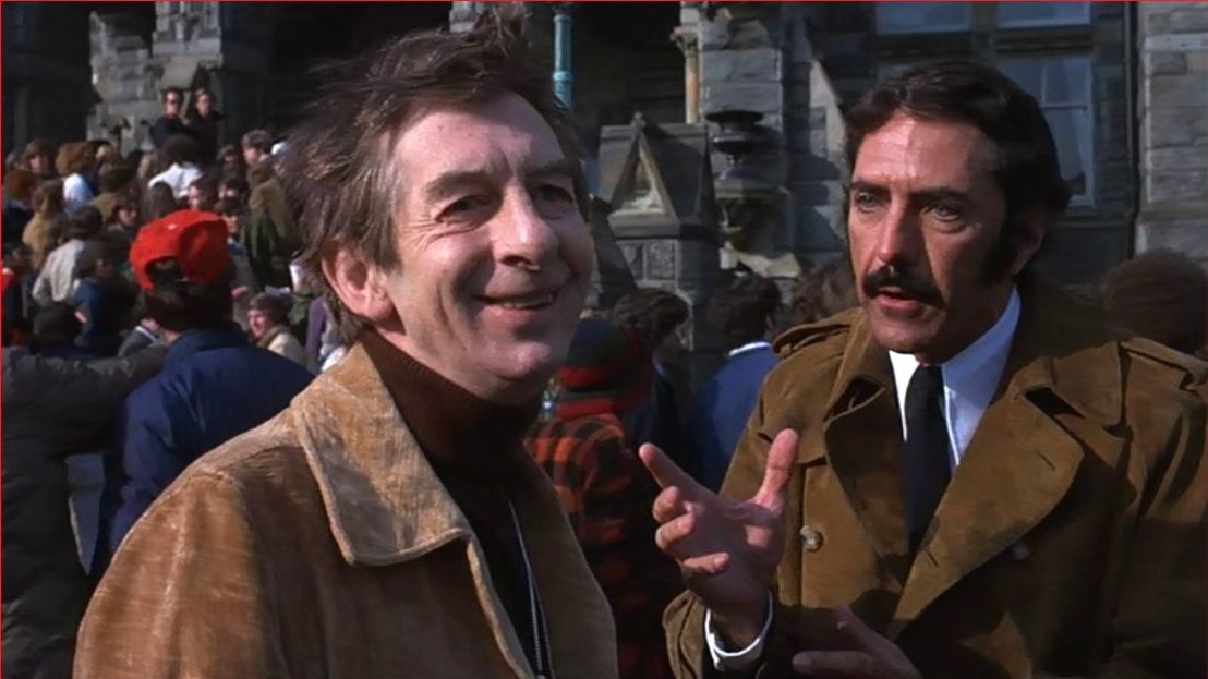 Nha van dong phim anh 7