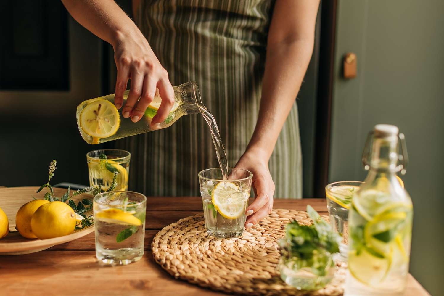 Mot loai nuoc uong giup thai doc gan cap toc hinh anh