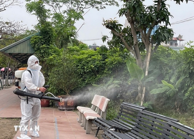 Viet Nam-Trung Quoc-Lao dien tap ung pho voi dich benh truyen nhiem hinh anh