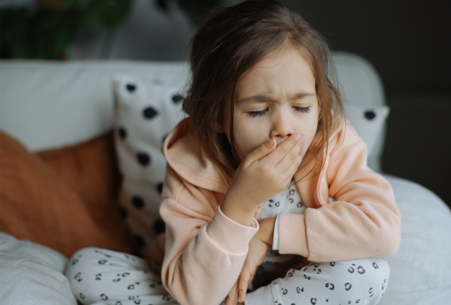 Tre ho co nen kieng sua? hinh anh