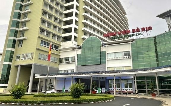 BV Ba Ria len tieng ve truong hop nam sinh tu vong xon xao du luan hinh anh