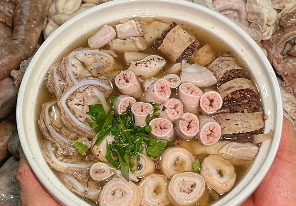 Bo phan rat ban cua lon, ngon may cung khong nen an hinh anh